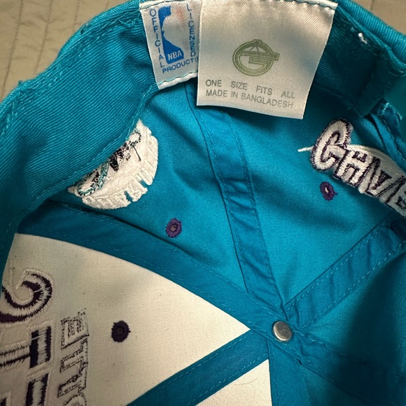Charlotte Hornet’s Vintage 90’s SnapBack Hat - Picture 4 of 5
